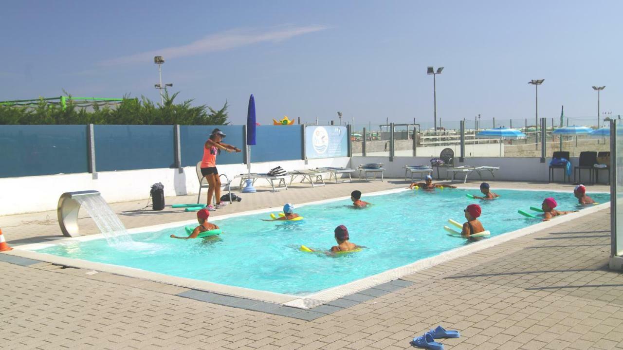 Residence 3 D Lido di Spina Zewnętrze zdjęcie