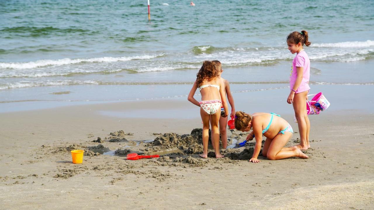 Residence 3 D Lido di Spina Zewnętrze zdjęcie