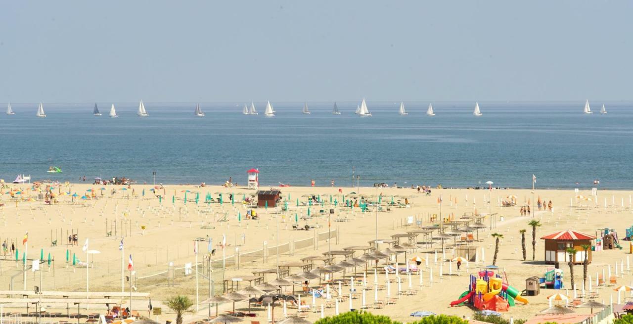 Residence 3 D Lido di Spina Zewnętrze zdjęcie